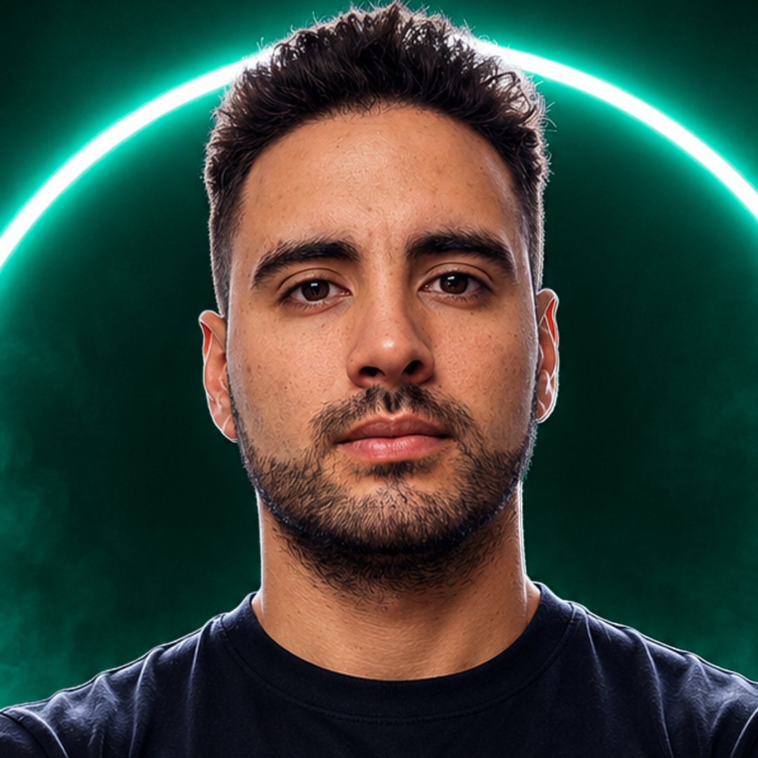 Lucas Oliveira. Empresário, estrategista digital, especialista em IA aplicada aos negócios.